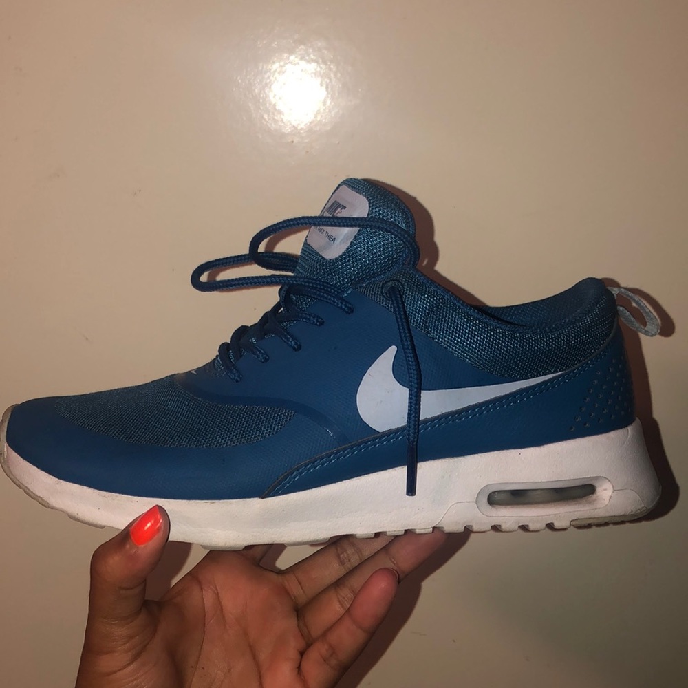 blue nike air max thea